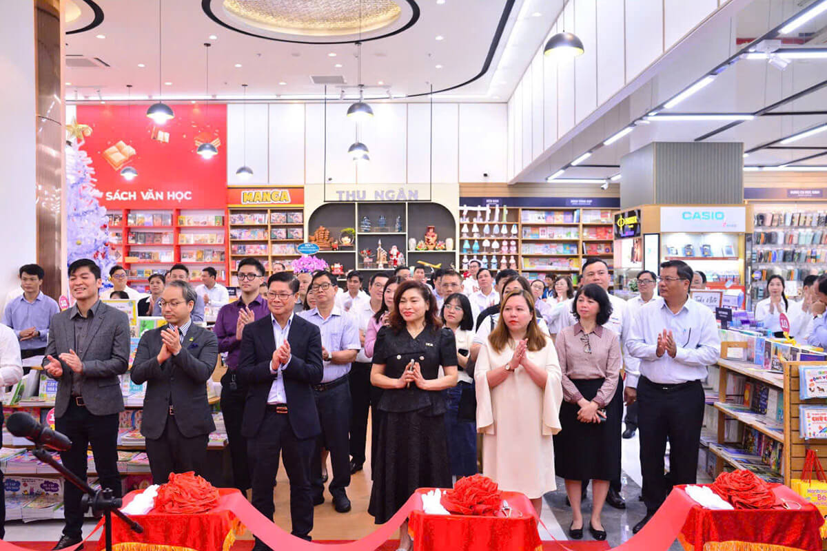 Khai trương Nhà sách FABICO Hùng Vương Khai trương Nhà sách FABICO Hùng Vương